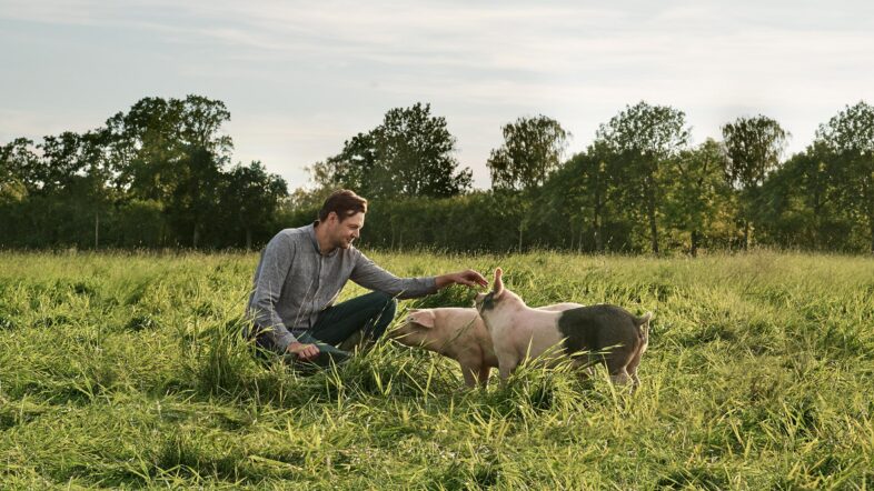 Sustainable and happy pigs are simply better!